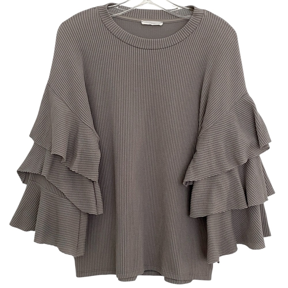Lush Gray Ribbed Ruffled 3/4 Sleeve Blouse Top M